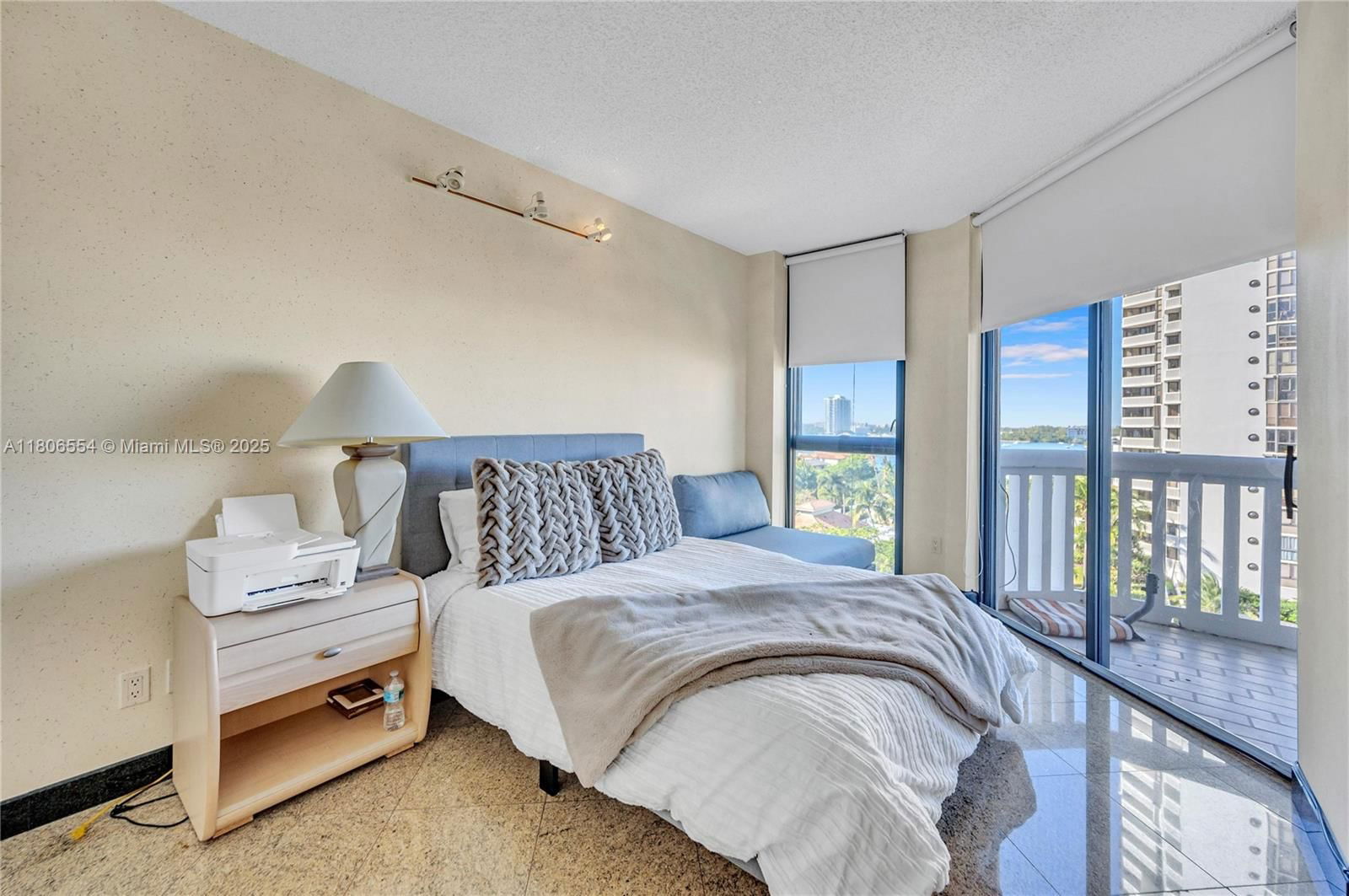 Real estate property located at 2000 Island Blvd #806, Miami-dade, 2000 Isl Blvd Williams Is, Aventura, FL