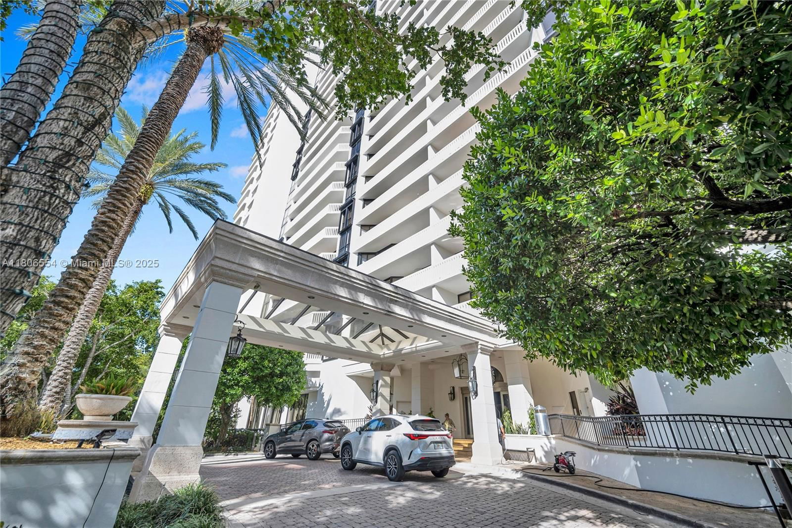 Real estate property located at 2000 Island Blvd #806, Miami-dade, 2000 Isl Blvd Williams Is, Aventura, FL