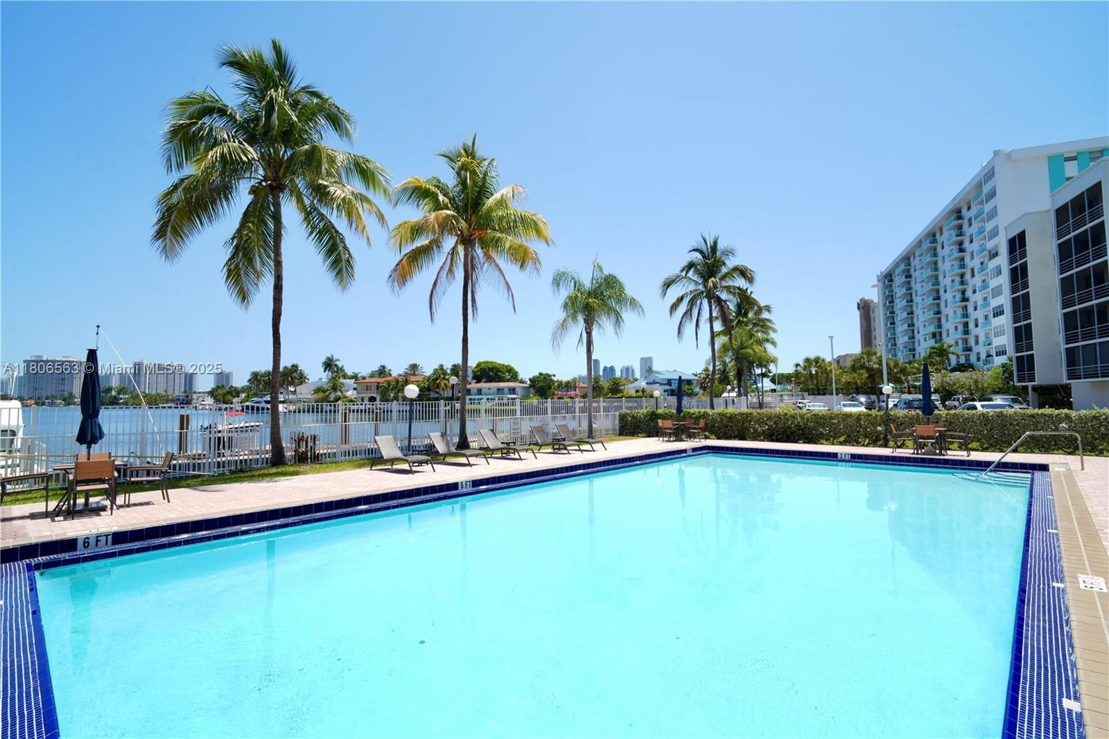 Real estate property located at 2821 NE 163RD S Miami Beach Blvd #4X, Miami-dade, Carlton Bay Condo, North Miami Beach, FL
