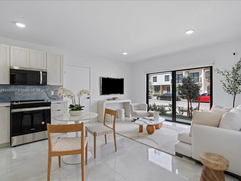 Real estate property located at 14568 261 TERR, Miami-dade, On Grandville, Homestead, FL