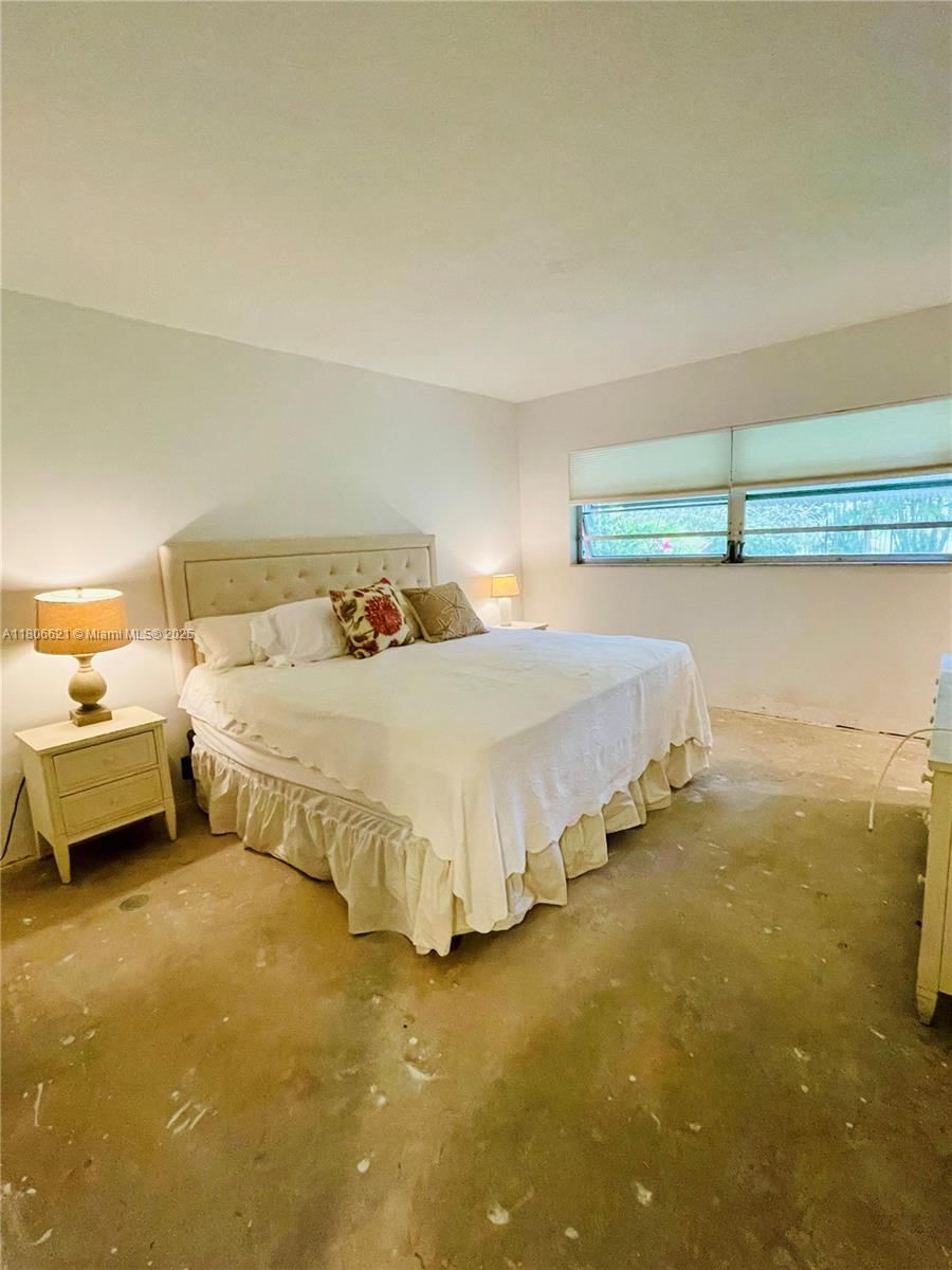 Real estate property located at 1000 Hillcrest CT. #111, Broward, Hillcrest No 4 Condo, Hollywood, FL