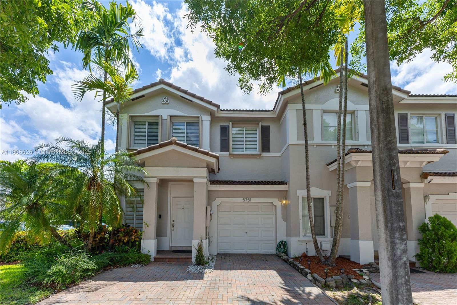 Real estate property located at 5751 112th Ct, Miami-dade, Doral Northeast Townhomes, Doral, FL