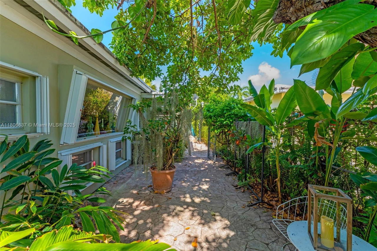 Real estate property located at 1895 25th St, Miami-dade, Kensington Park, Miami, FL