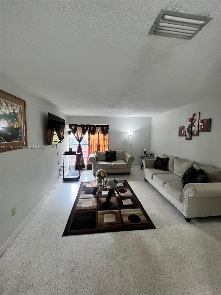 Real estate property located at 2990 7th Ave, Miami-dade, Industrial Center, Hialeah, FL