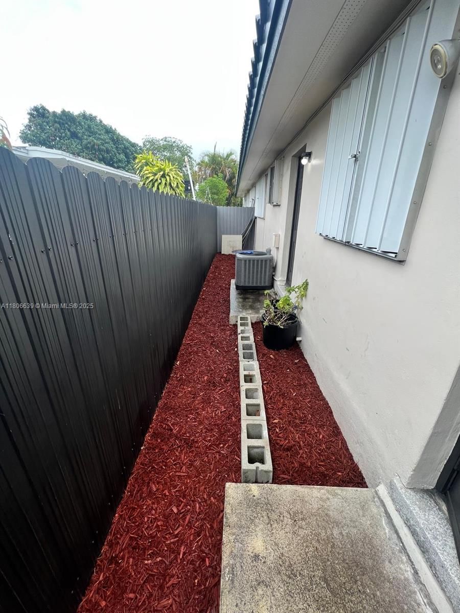 Real estate property located at 2990 7th Ave, Miami-dade, Industrial Center, Hialeah, FL