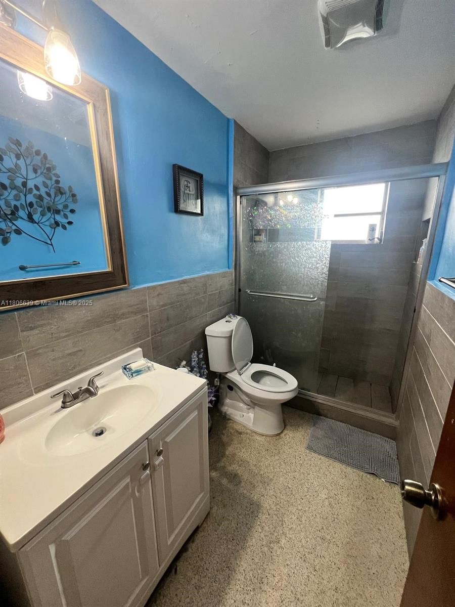 Real estate property located at 2990 7th Ave, Miami-dade, Industrial Center, Hialeah, FL