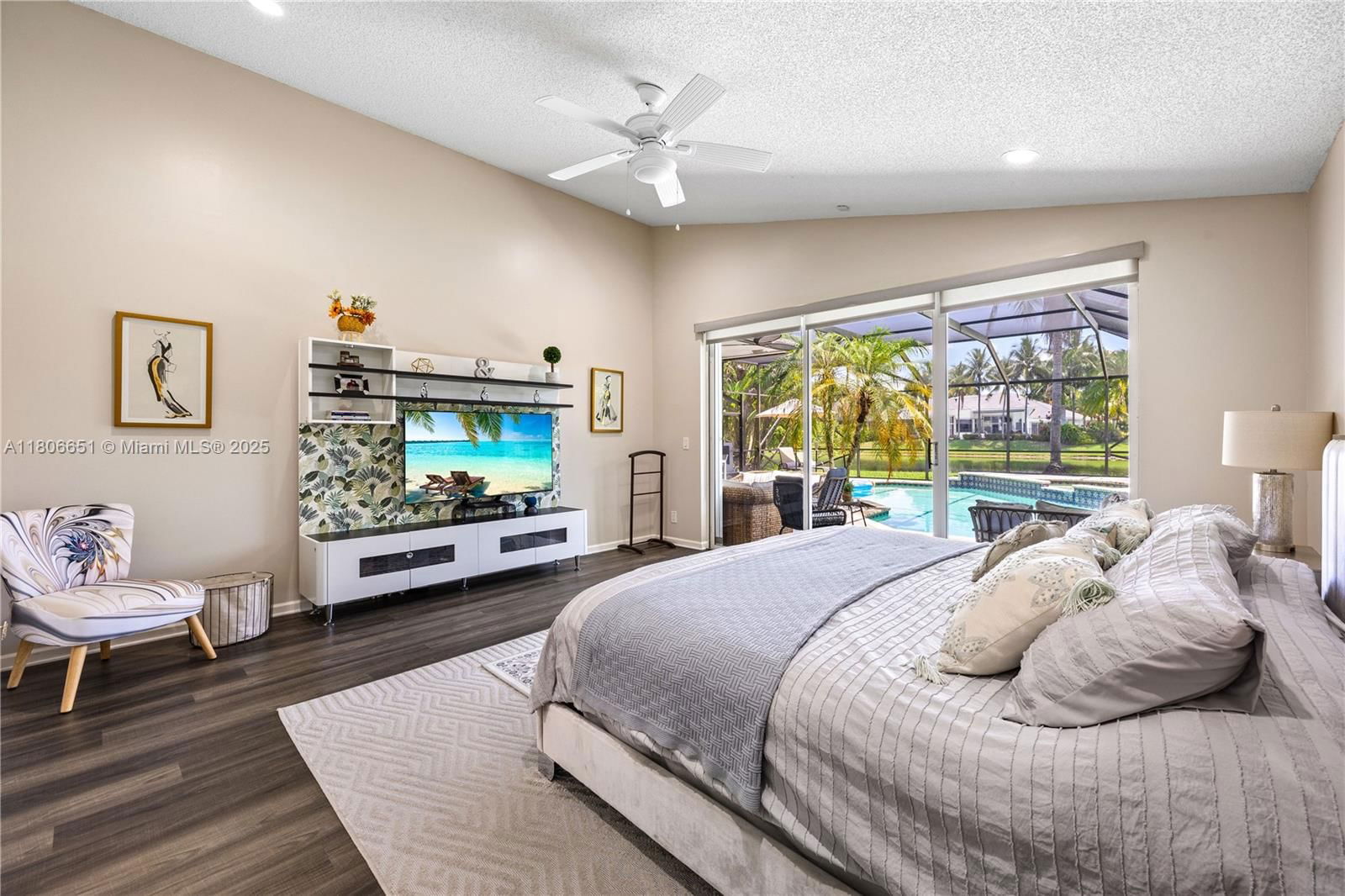 Real estate property located at 2690 Meadowood Dr, Broward, Sector 7 South, Weston, FL