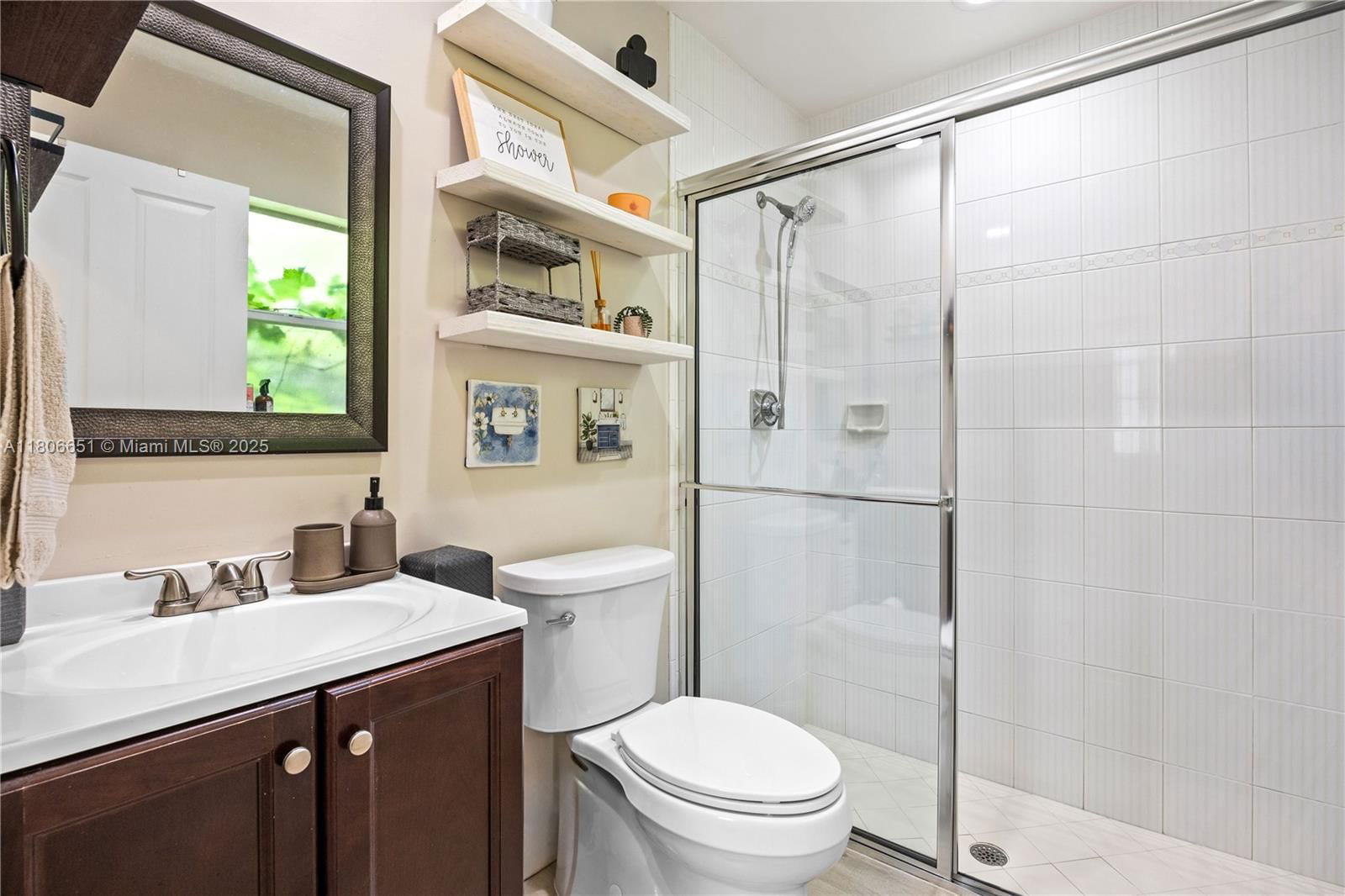 Real estate property located at 2690 Meadowood Dr, Broward, Sector 7 South, Weston, FL