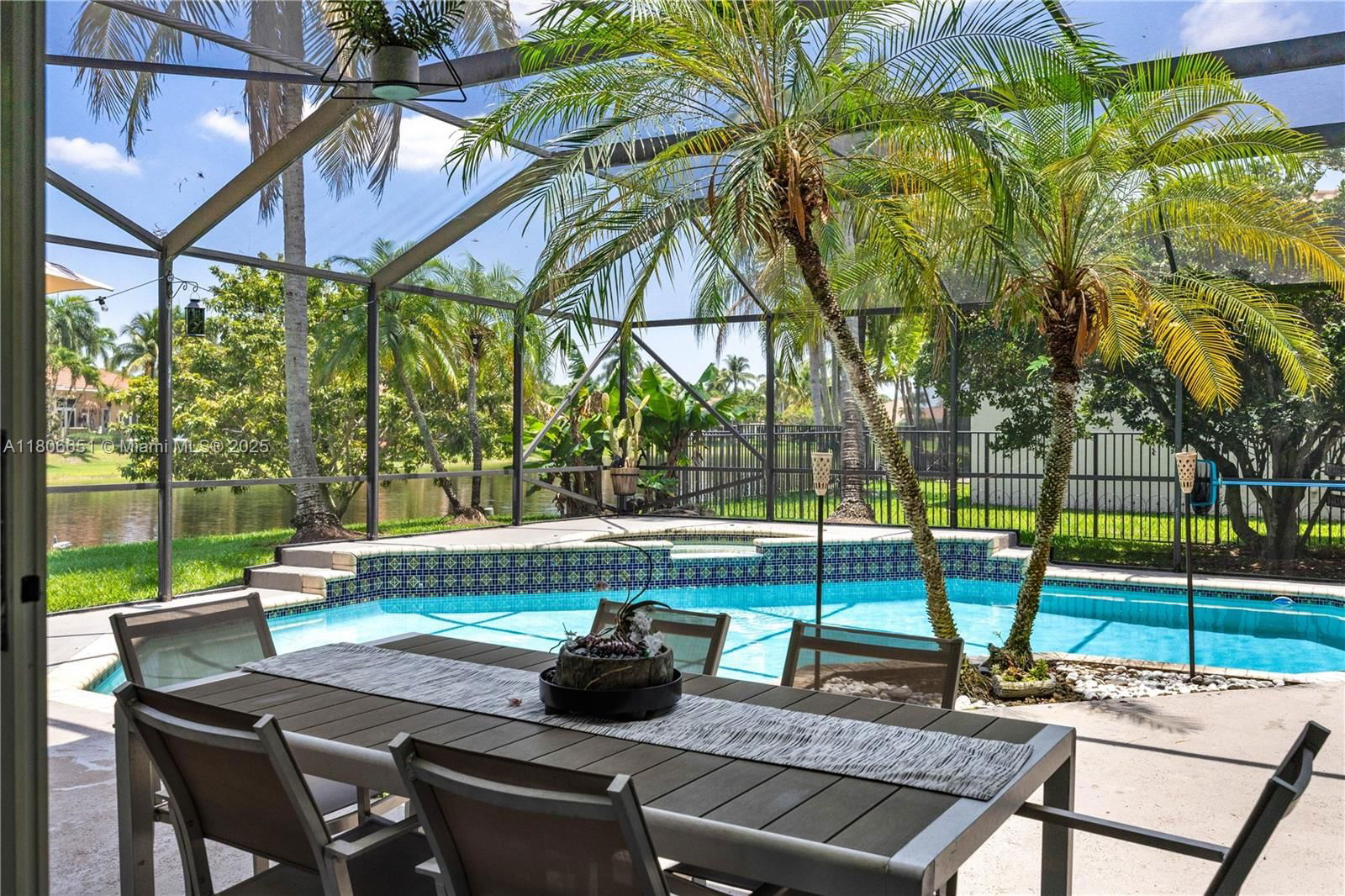 Real estate property located at 2690 Meadowood Dr, Broward, Sector 7 South, Weston, FL