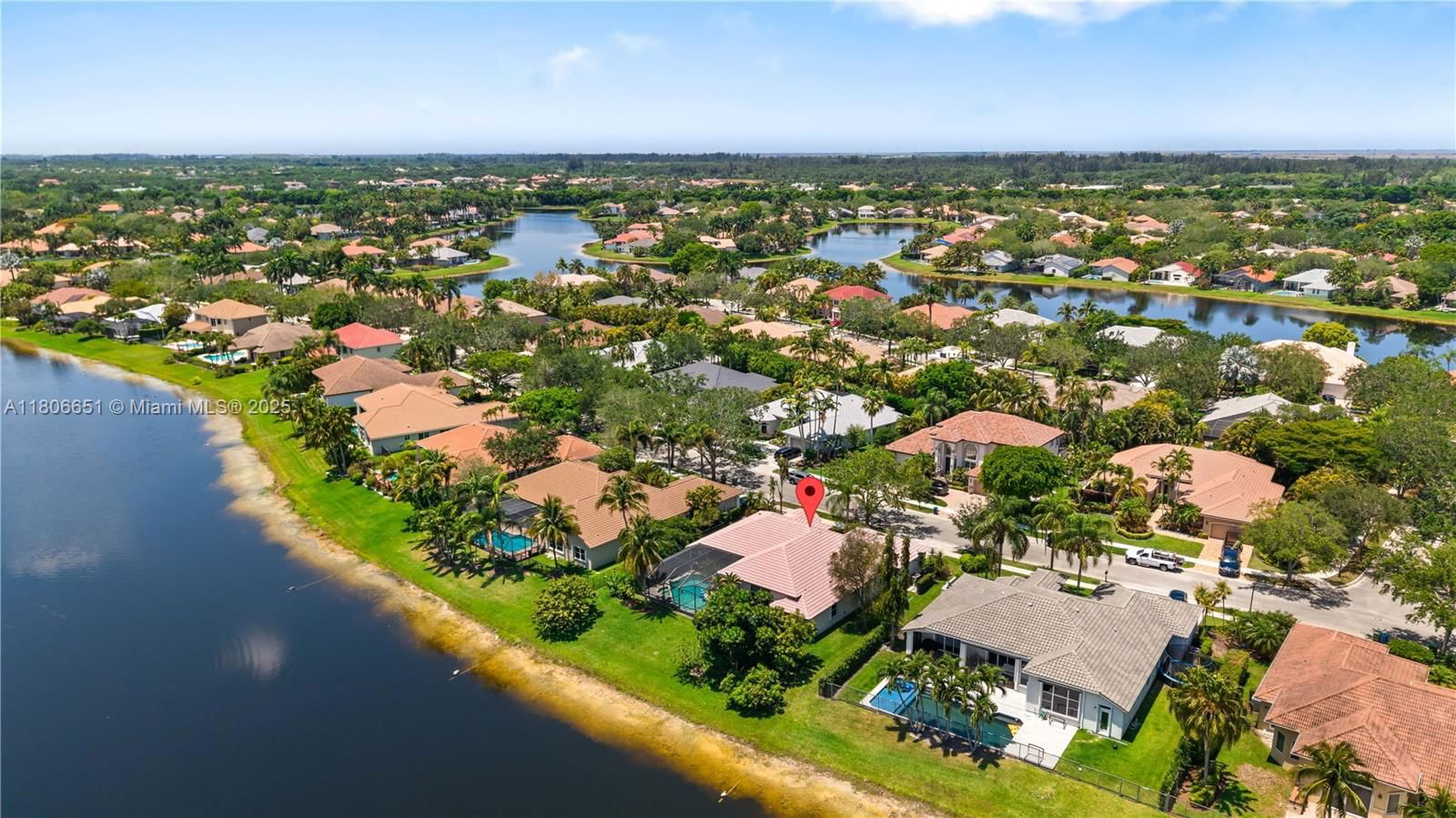 Real estate property located at 2690 Meadowood Dr, Broward, Sector 7 South, Weston, FL