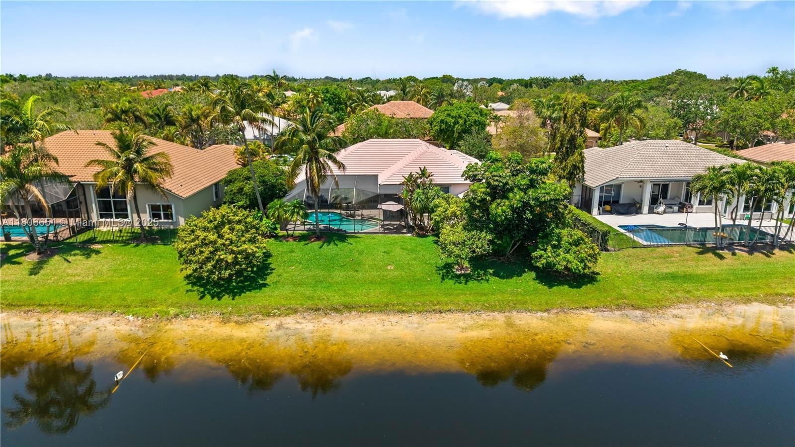 Real estate property located at 2690 Meadowood Dr, Broward, Sector 7 South, Weston, FL