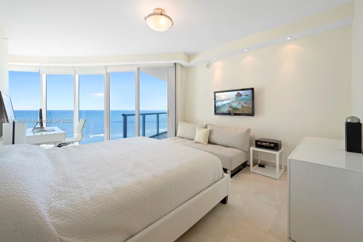 Real estate property located at 17001 Collins Ave #1204, Miami-dade, Jade Beach, Sunny Isles Beach, FL