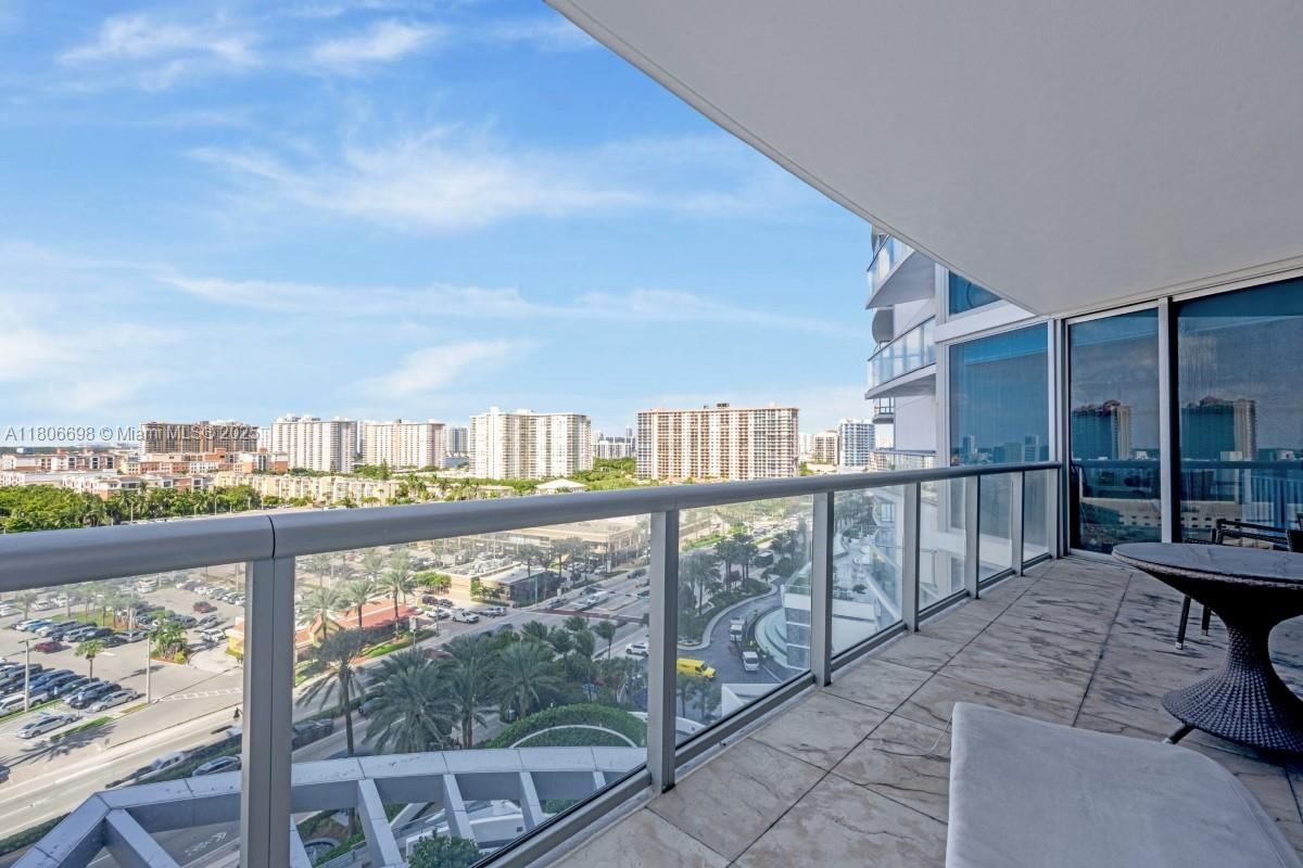 Real estate property located at 17001 Collins Ave #1204, Miami-dade, Jade Beach, Sunny Isles Beach, FL