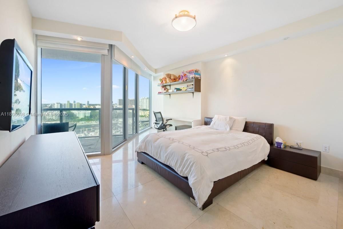 Real estate property located at 17001 Collins Ave #1204, Miami-dade, Jade Beach, Sunny Isles Beach, FL