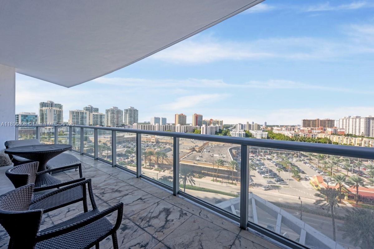 Real estate property located at 17001 Collins Ave #1204, Miami-dade, Jade Beach, Sunny Isles Beach, FL