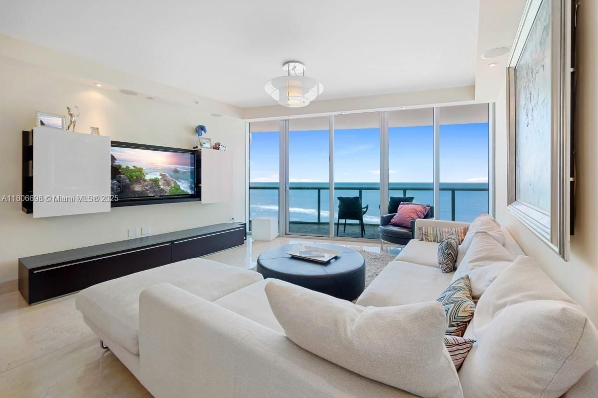 Real estate property located at 17001 Collins Ave #1204, Miami-dade, Jade Beach, Sunny Isles Beach, FL