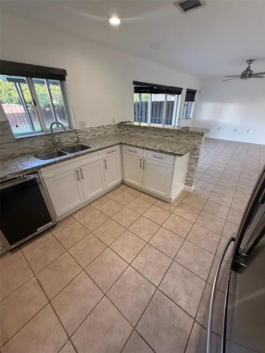 Real estate property located at 13473 118th Pass, Miami-dade, Four Lakes Sec 7, Miami, FL