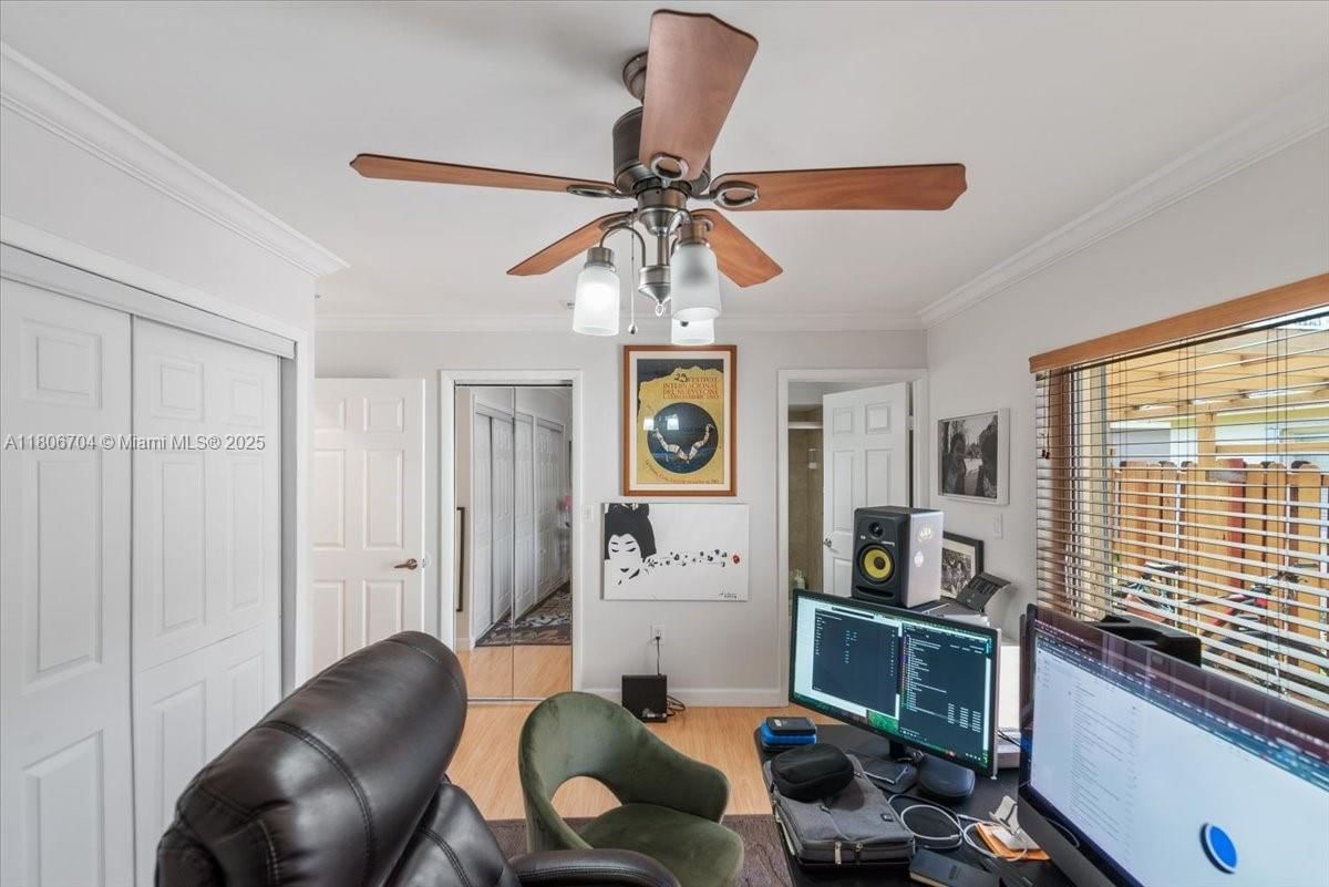 Real estate property located at 10120 57th St, Miami-dade, Patio Homes Of Doral Pine, Doral, FL