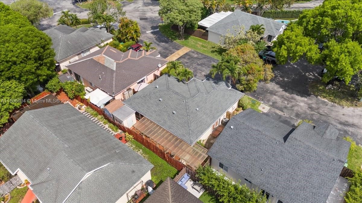Real estate property located at 10120 57th St, Miami-dade, Patio Homes Of Doral Pine, Doral, FL
