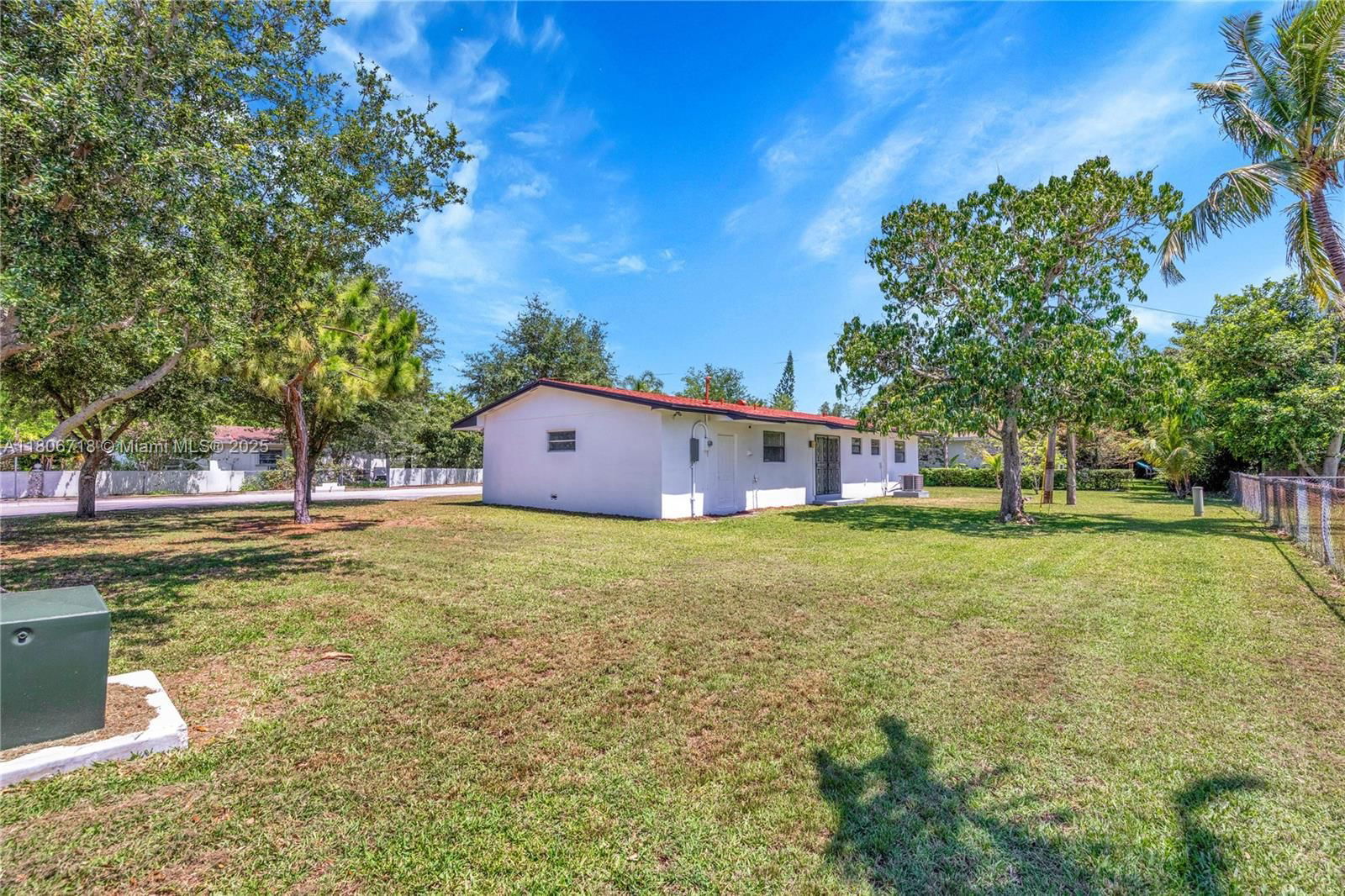 Real estate property located at 6250 58th Pl, Miami-dade, University Gardens Sub No, South Miami, FL