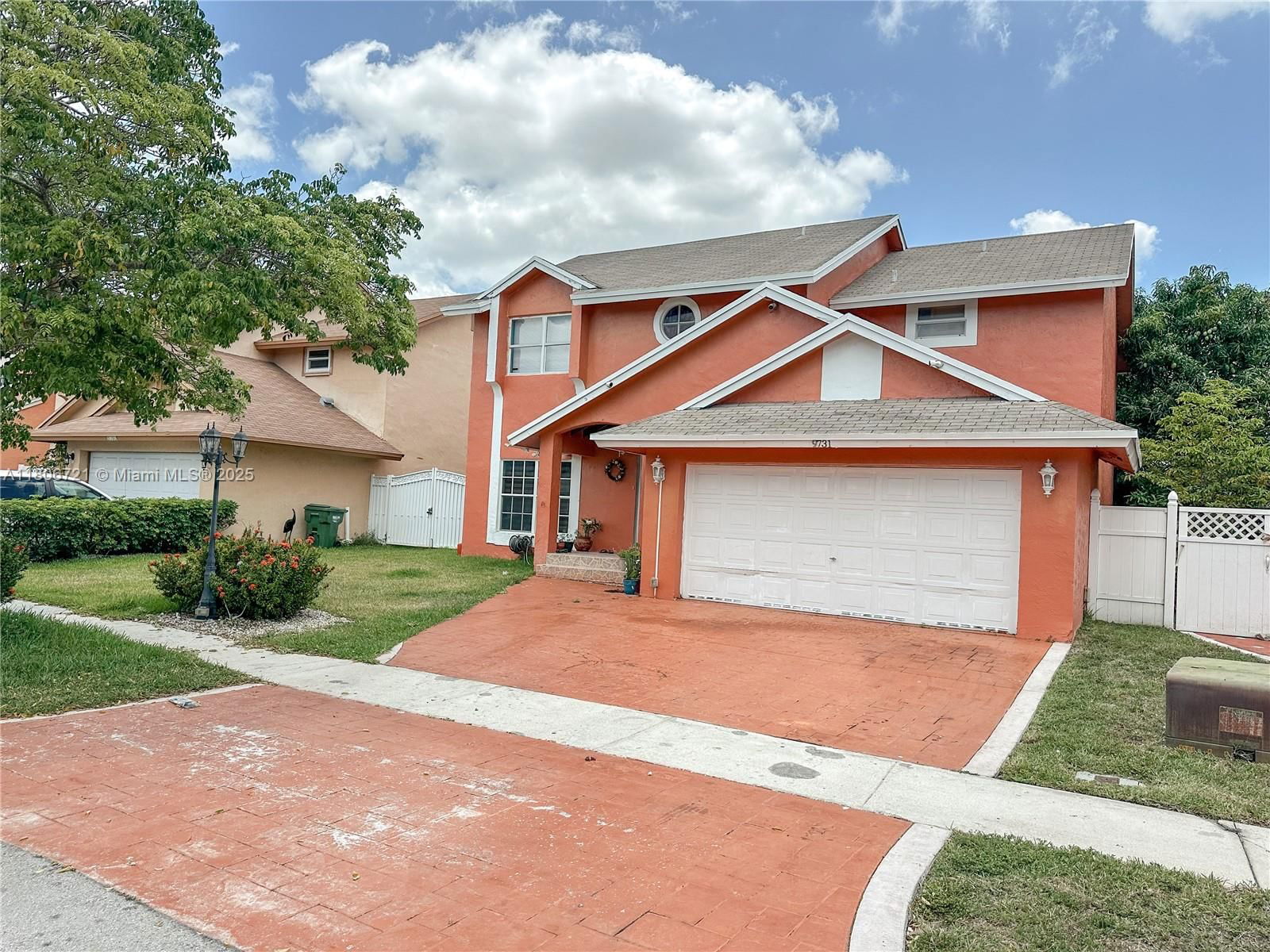 Real estate property located at 9731 13th St, Broward, Lakeside South, Pembroke Pines, FL