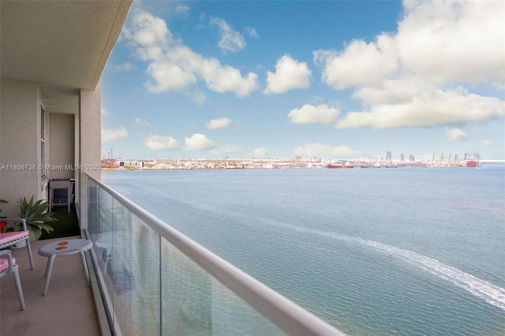 Real estate property located at 800 Claughton Island Dr #1504, Miami-dade, St Louis Condo, Miami, FL