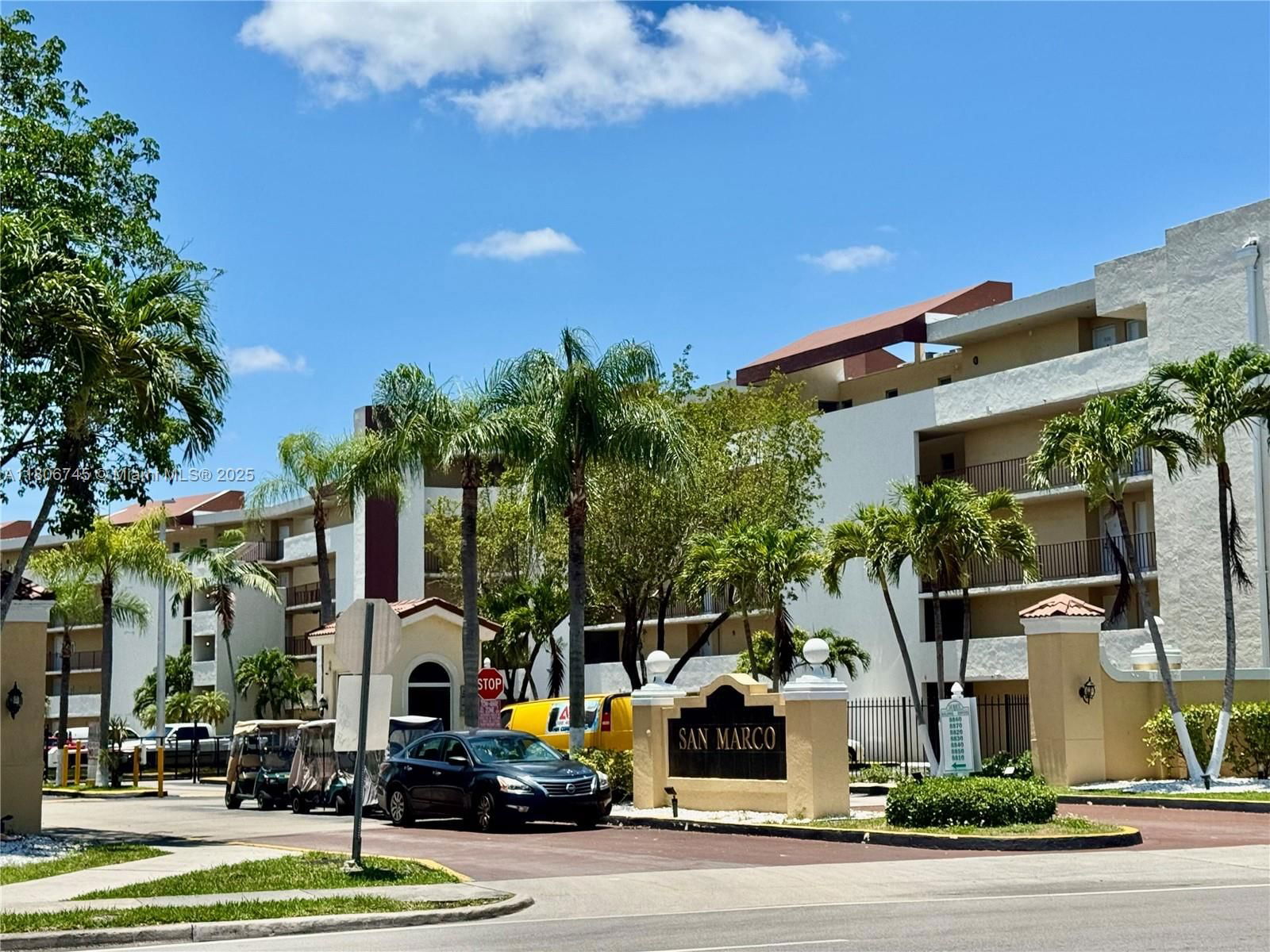 Real estate property located at 8810 Fontainebleau Blvd #318, Miami-dade, San Marco Condo, Miami, FL