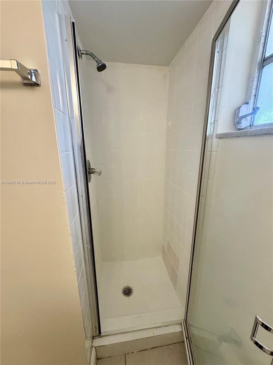 Real estate property located at 8810 Fontainebleau Blvd #318, Miami-dade, San Marco Condo, Miami, FL