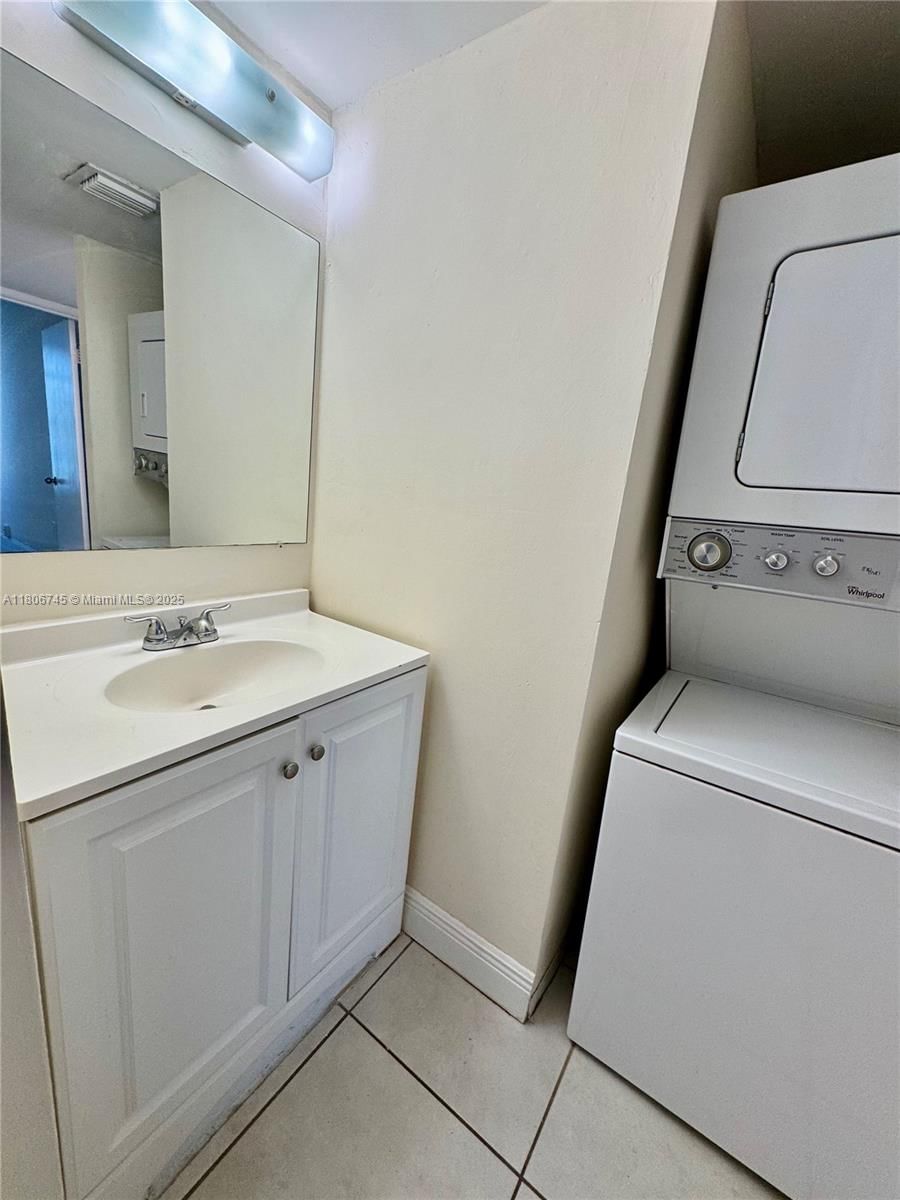 Real estate property located at 8810 Fontainebleau Blvd #318, Miami-dade, San Marco Condo, Miami, FL