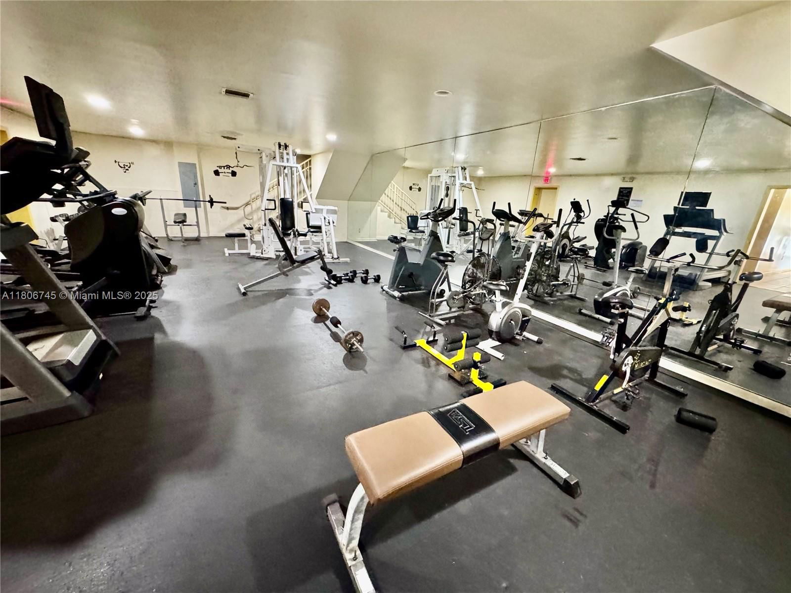 Real estate property located at 8810 Fontainebleau Blvd #318, Miami-dade, San Marco Condo, Miami, FL