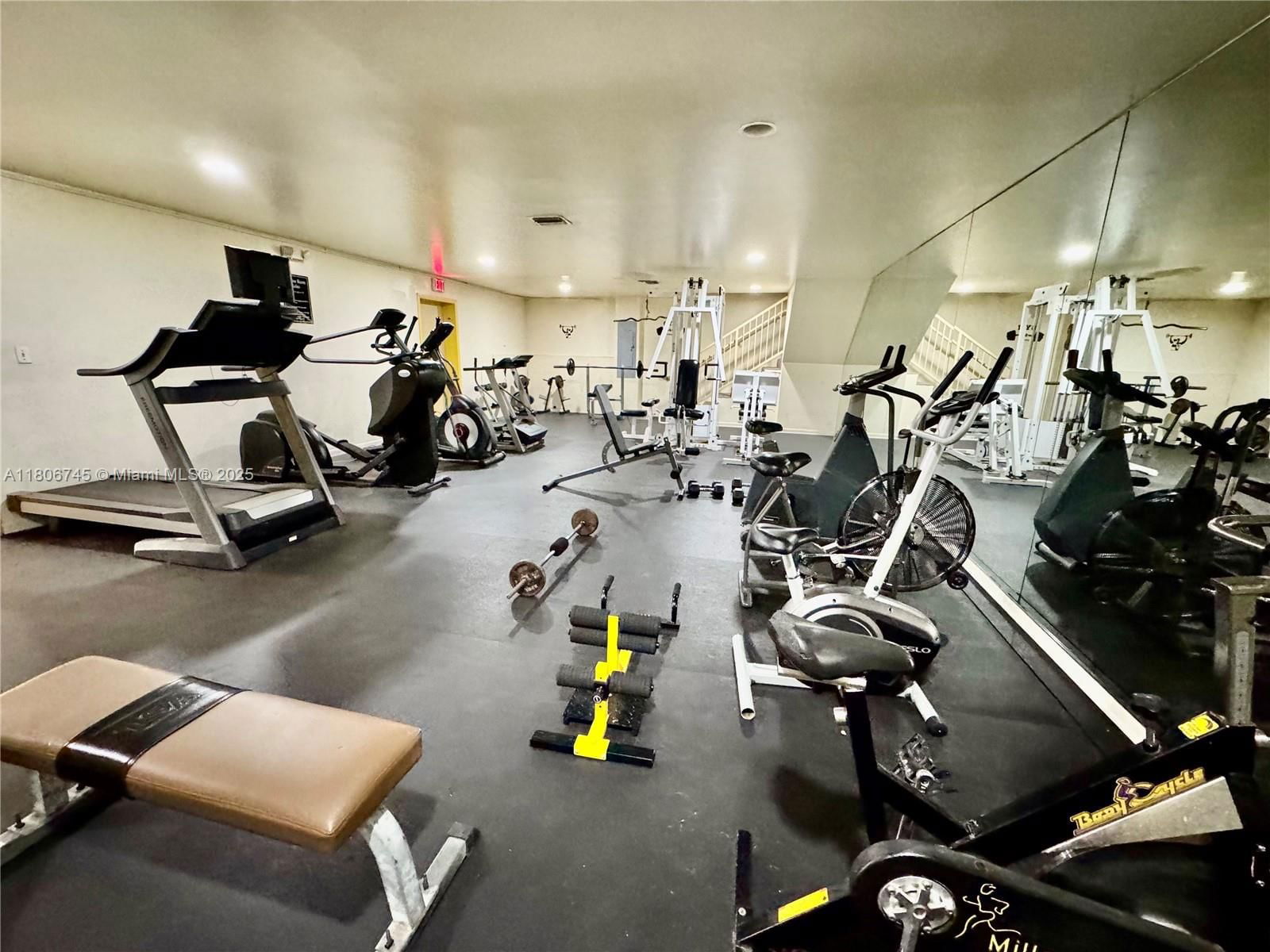 Real estate property located at 8810 Fontainebleau Blvd #318, Miami-dade, San Marco Condo, Miami, FL