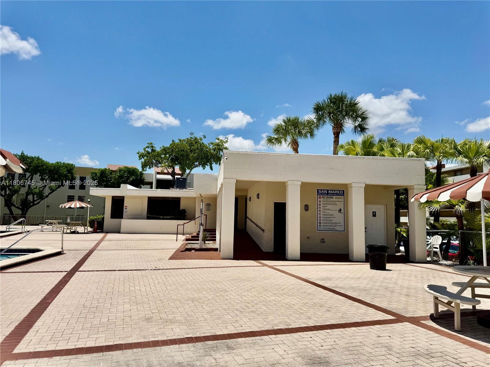 Real estate property located at 8810 Fontainebleau Blvd #318, Miami-dade, San Marco Condo, Miami, FL