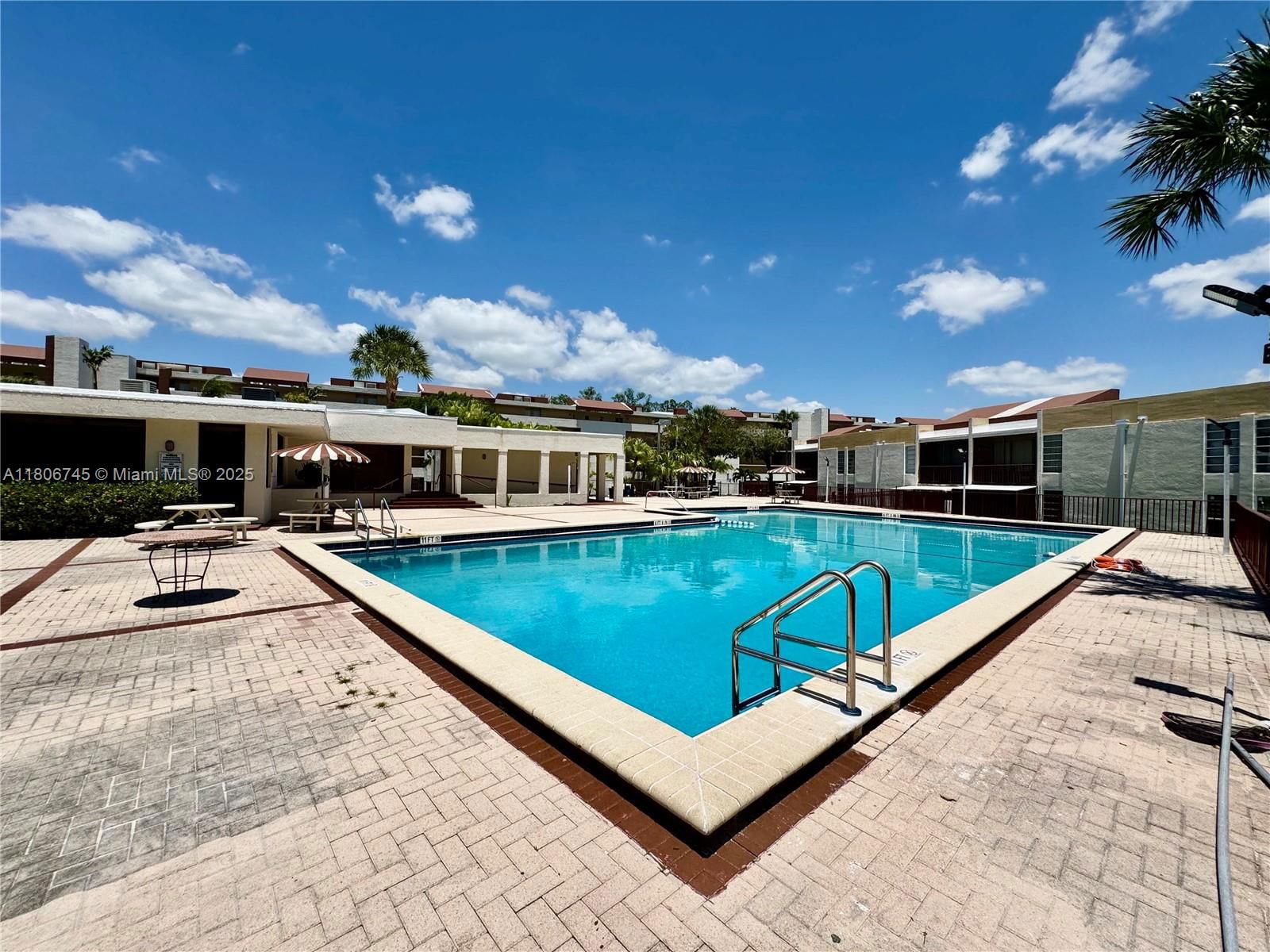 Real estate property located at 8810 Fontainebleau Blvd #318, Miami-dade, San Marco Condo, Miami, FL