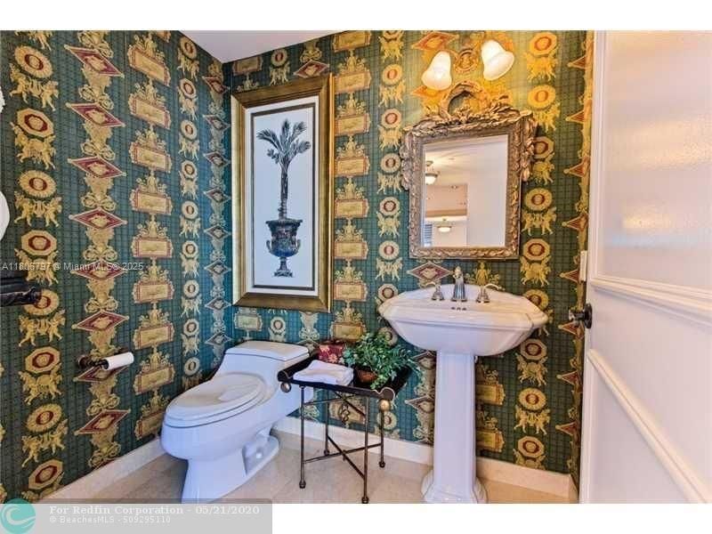 Real estate property located at 2100 Ocean Blvd #5B, Broward, Palms Tower One Condo, Fort Lauderdale, FL