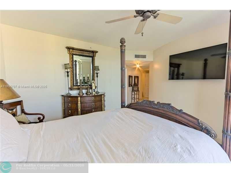Real estate property located at 2100 Ocean Blvd #5B, Broward, Palms Tower One Condo, Fort Lauderdale, FL