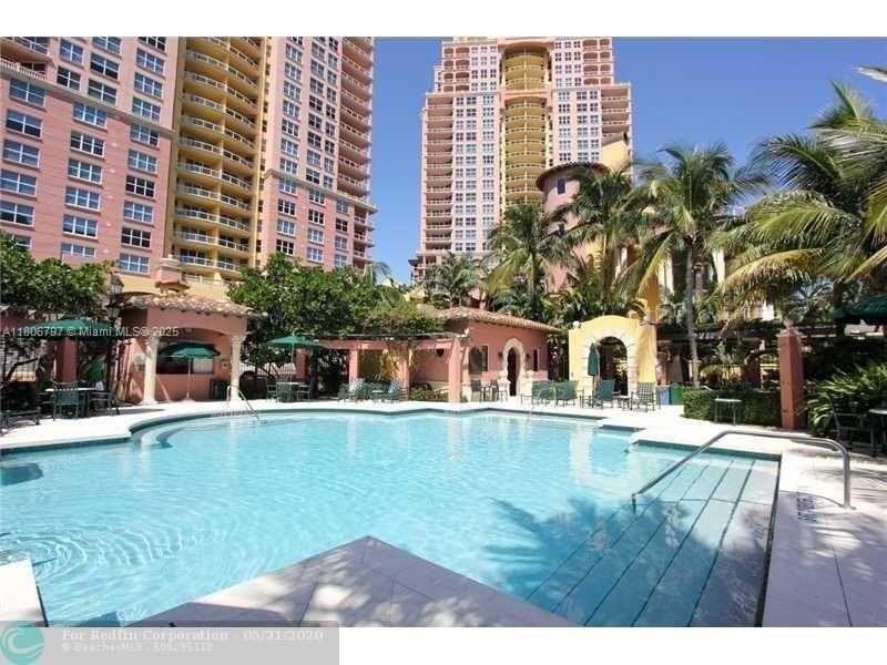 Real estate property located at 2100 Ocean Blvd #5B, Broward, Palms Tower One Condo, Fort Lauderdale, FL