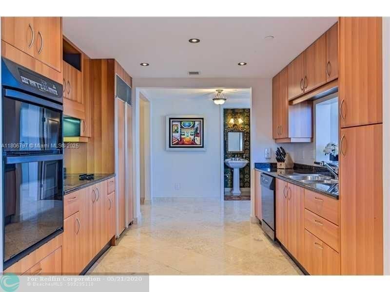 Real estate property located at 2100 Ocean Blvd #5B, Broward, Palms Tower One Condo, Fort Lauderdale, FL