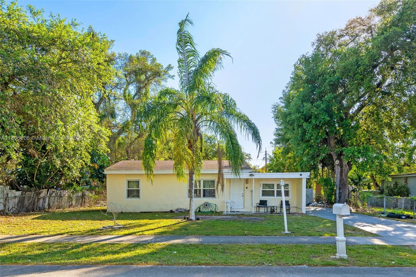 Real estate property located at 114 Marion Rd, Broward, Miami Gardens Estates Sec, West Park, FL