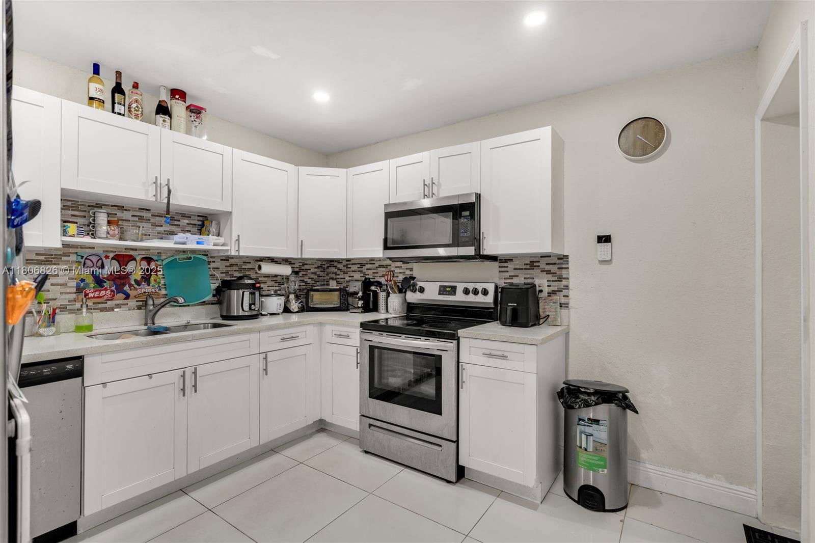 Real estate property located at 114 Marion Rd, Broward, Miami Gardens Estates Sec, West Park, FL