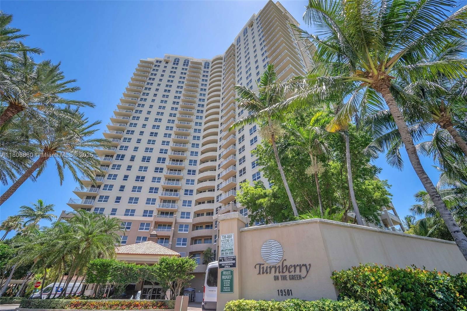 Real estate property located at 19501 Country Club Dr #607, Miami-dade, Turnberry On The Green Co, Aventura, FL