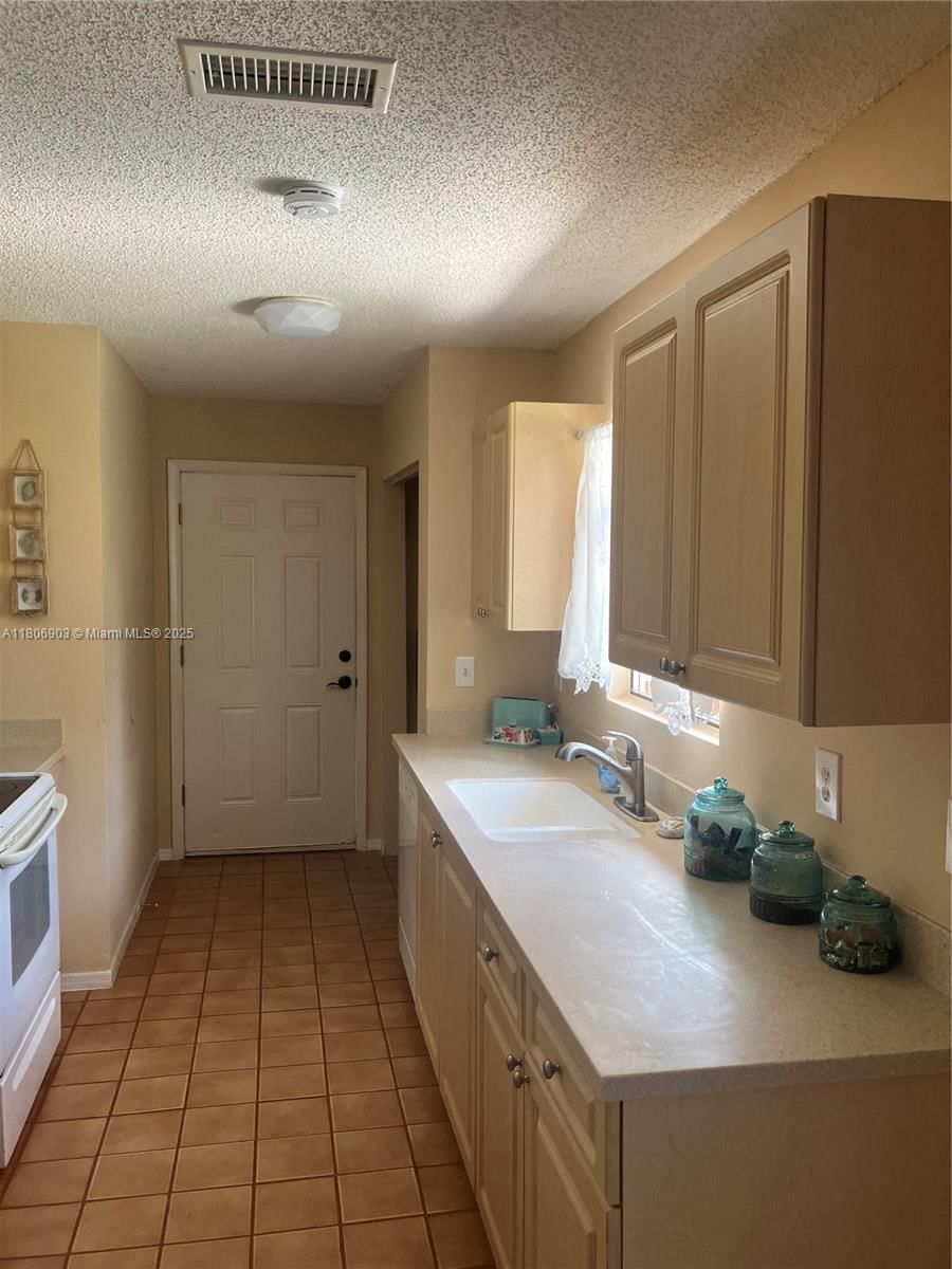 Real estate property located at 5207 Birch Dr, St Lucie, Indian River Estates Unit, Fort Pierce, FL