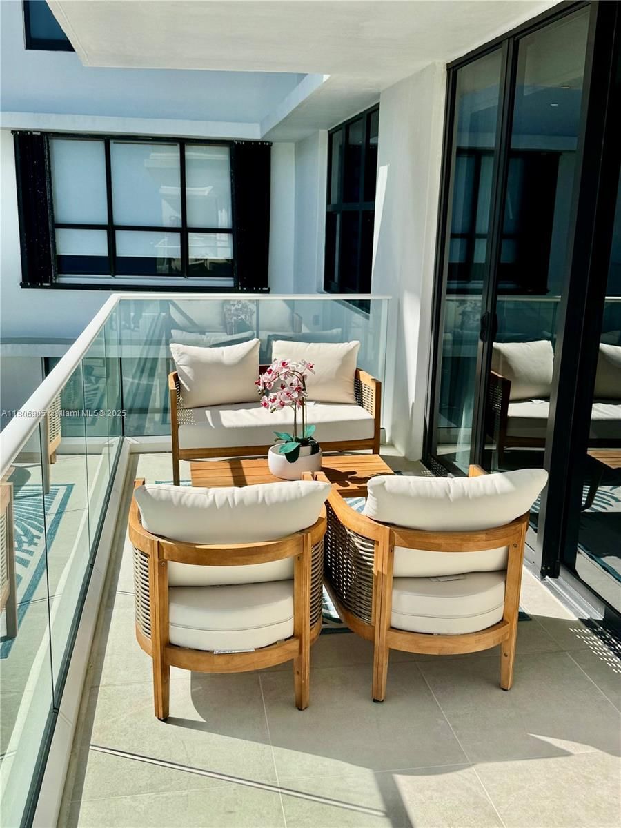Real estate property located at 9801 Collins Ave #19J, Miami-dade, Balmoral Condo, Bal Harbour, FL