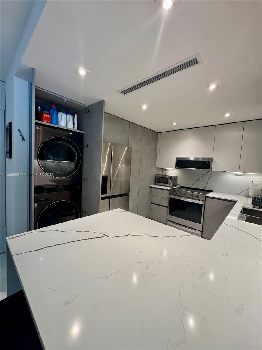 Real estate property located at 9801 Collins Ave #19J, Miami-dade, Balmoral Condo, Bal Harbour, FL