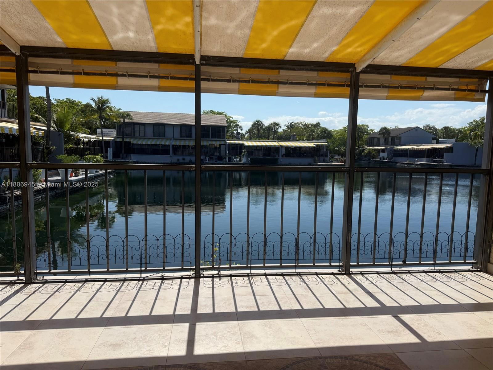 Real estate property located at 16380 Briar Patch Pl, Miami-dade, Miami Lakes Windmill Gate, Miami Lakes, FL