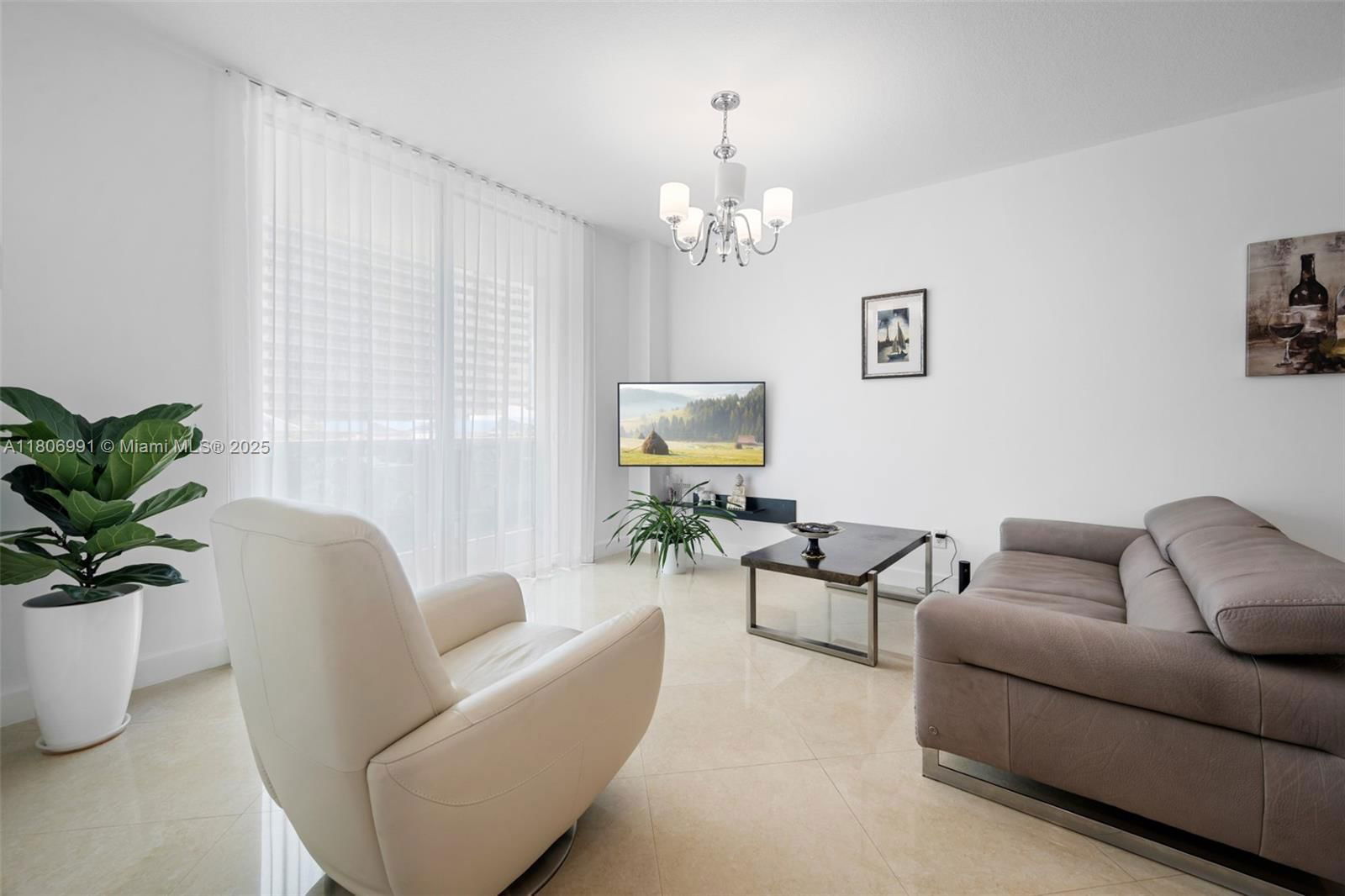Real estate property located at 1945 Ocean Dr #404, Broward, Ocean Marine Yacht Club C, Hallandale Beach, FL