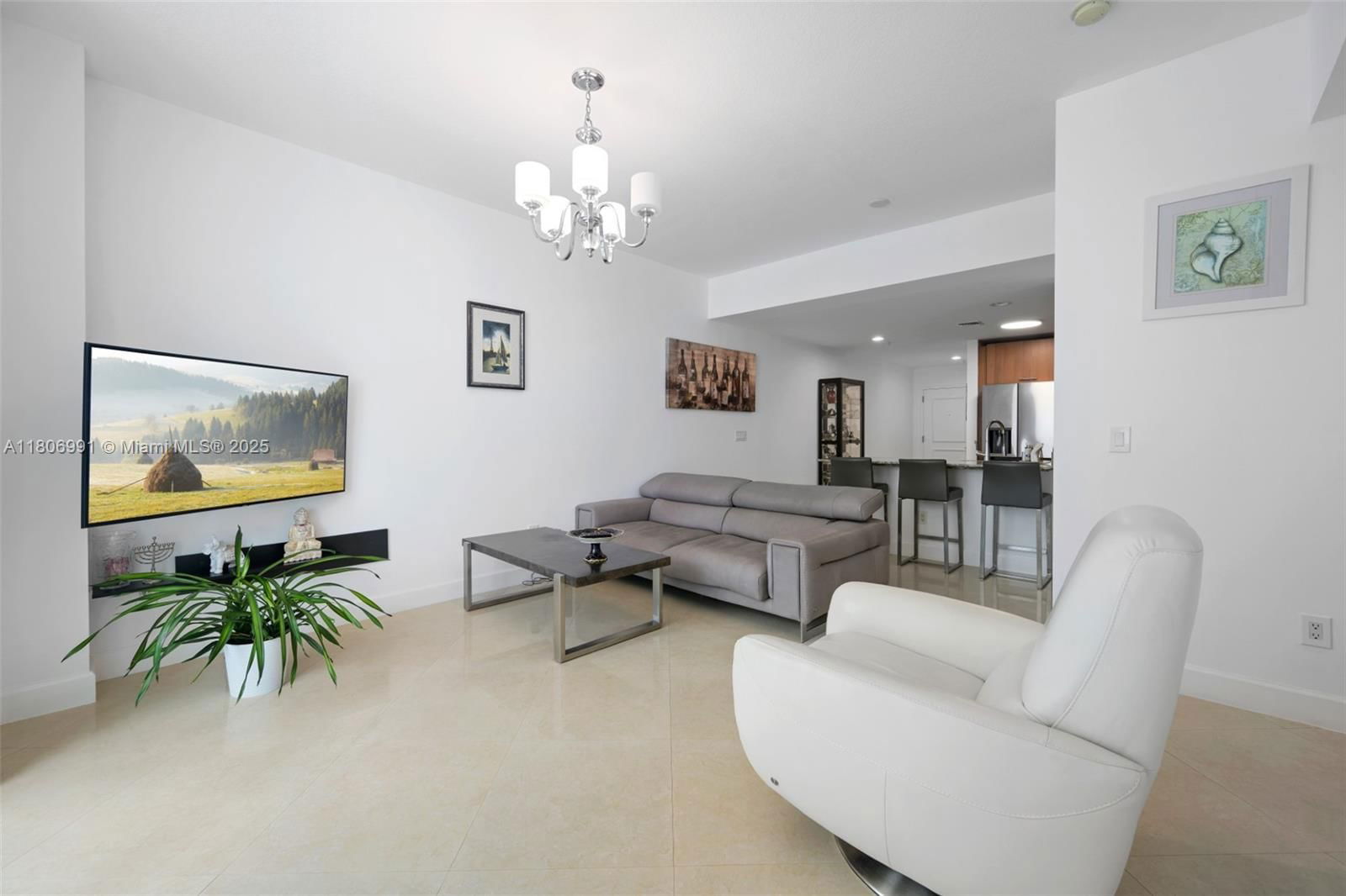 Real estate property located at 1945 Ocean Dr #404, Broward, Ocean Marine Yacht Club C, Hallandale Beach, FL