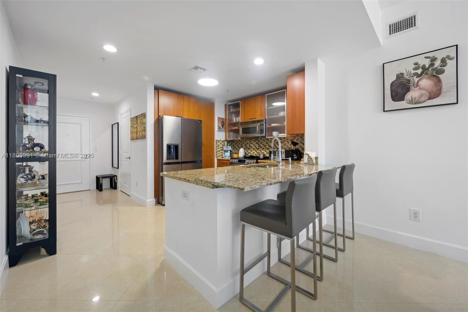 Real estate property located at 1945 Ocean Dr #404, Broward, Ocean Marine Yacht Club C, Hallandale Beach, FL