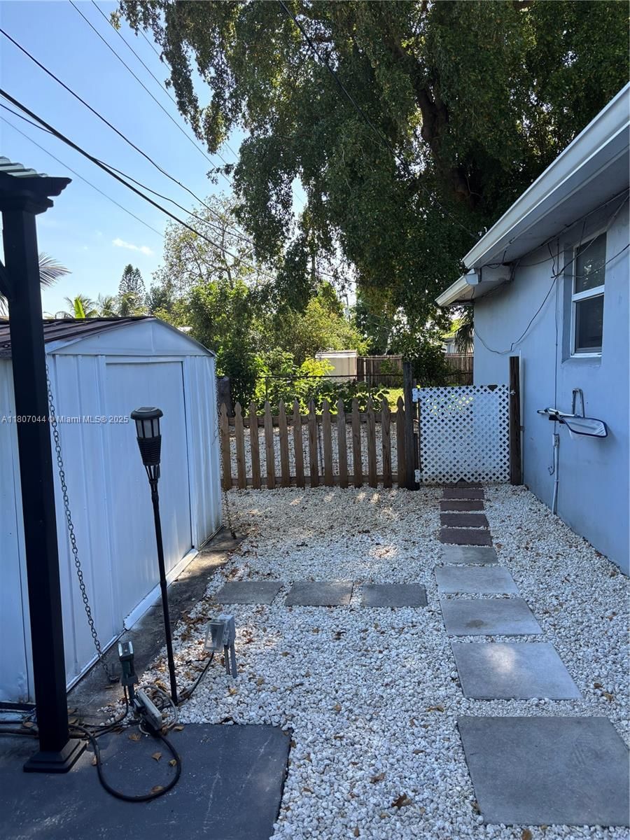 Real estate property located at 6516 Flagler St, Broward, Hollywood Heights Estates, Hollywood, FL