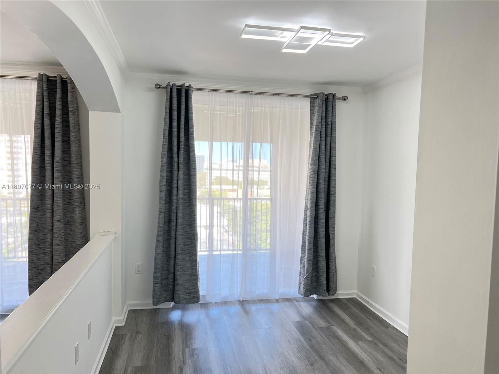 Real estate property located at 17150 Bay Rd #2814, Miami-dade, Porto Bellagio Condo, Sunny Isles Beach, FL