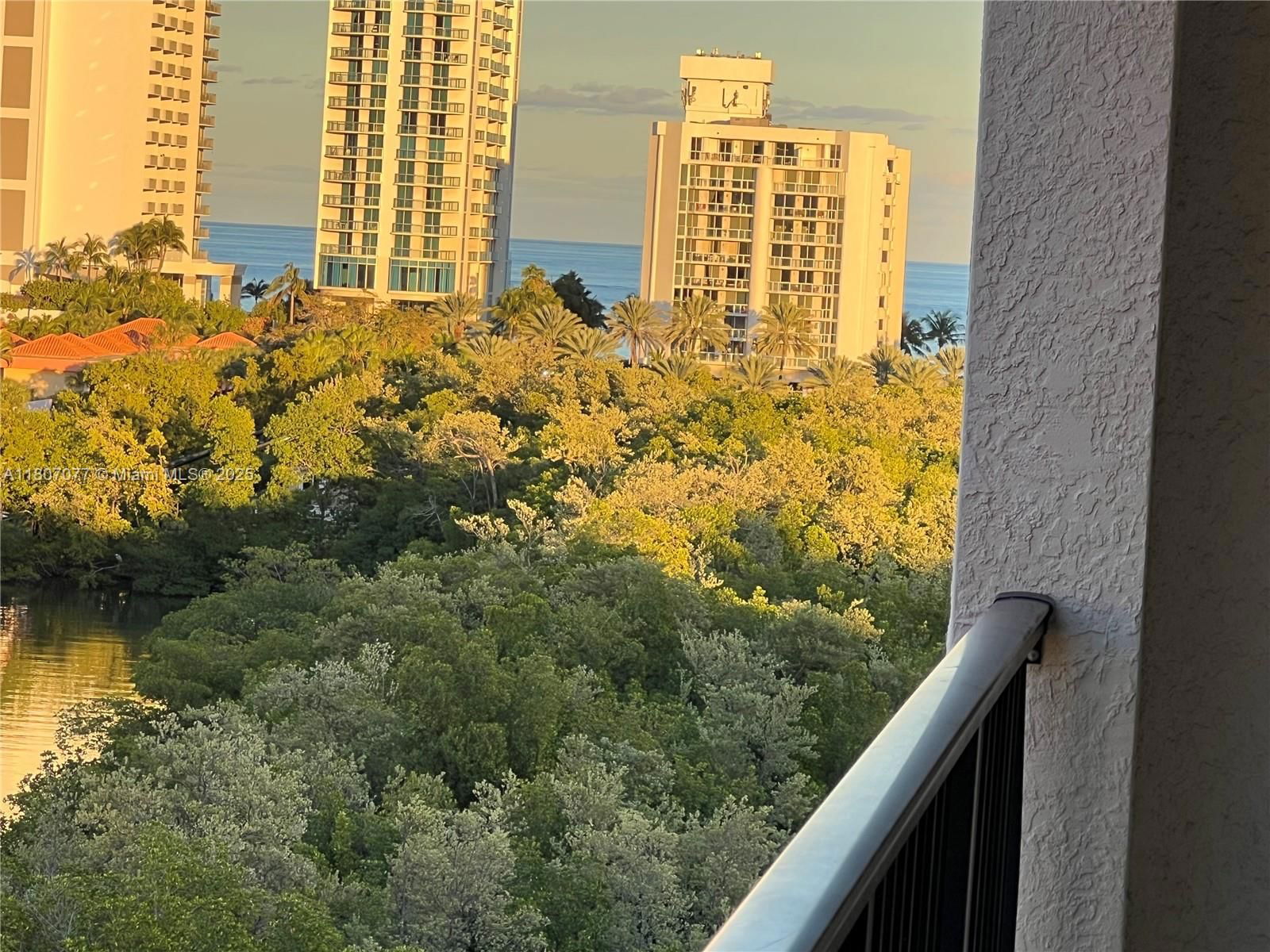 Real estate property located at 17150 Bay Rd #2814, Miami-dade, Porto Bellagio Condo, Sunny Isles Beach, FL